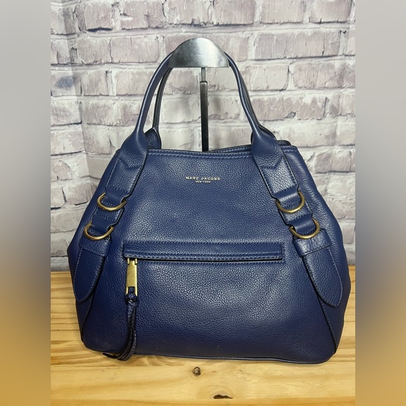 Marc Jacobs Handbags - Marc Jacobs The Anchor Large Navy Pebbled Leather Bag